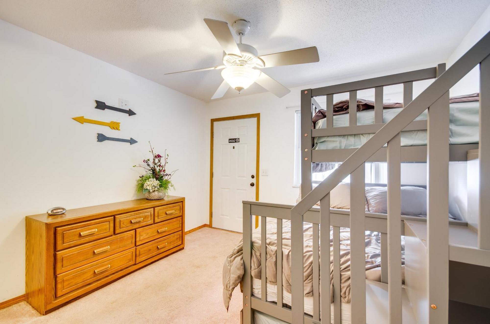 Cozy Lake Ozark Condo Rental With Grill, Pool Access Экстерьер фото