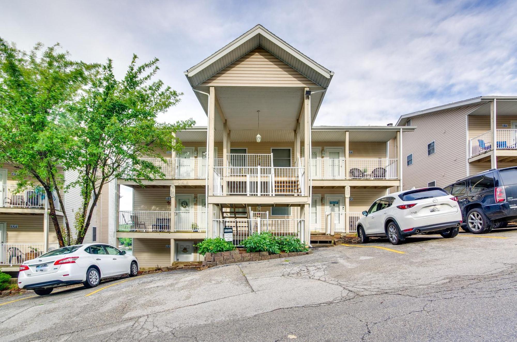 Cozy Lake Ozark Condo Rental With Grill, Pool Access Экстерьер фото
