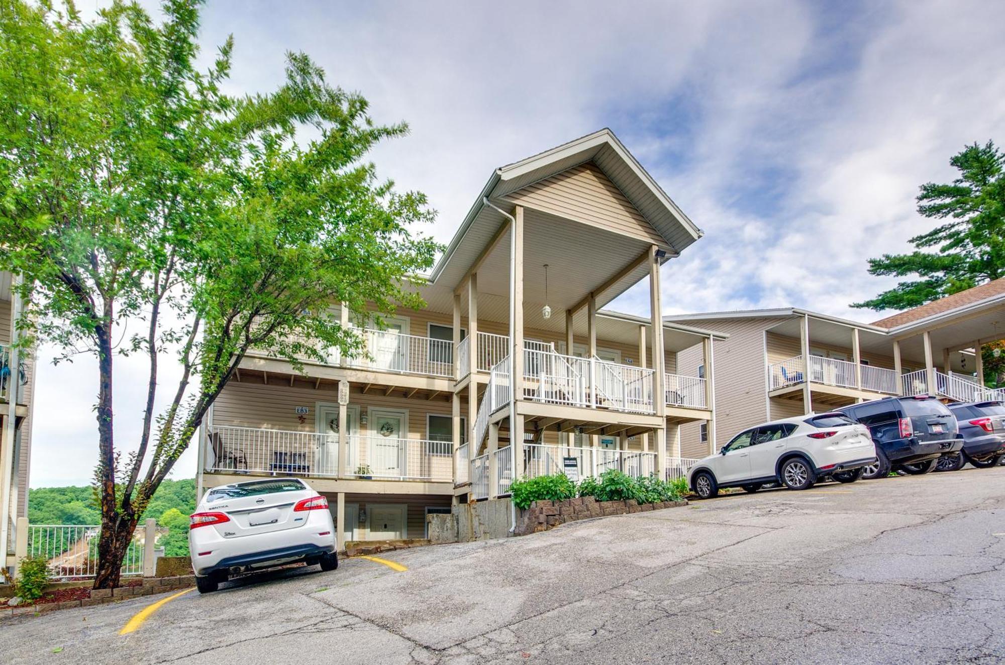 Cozy Lake Ozark Condo Rental With Grill, Pool Access Экстерьер фото