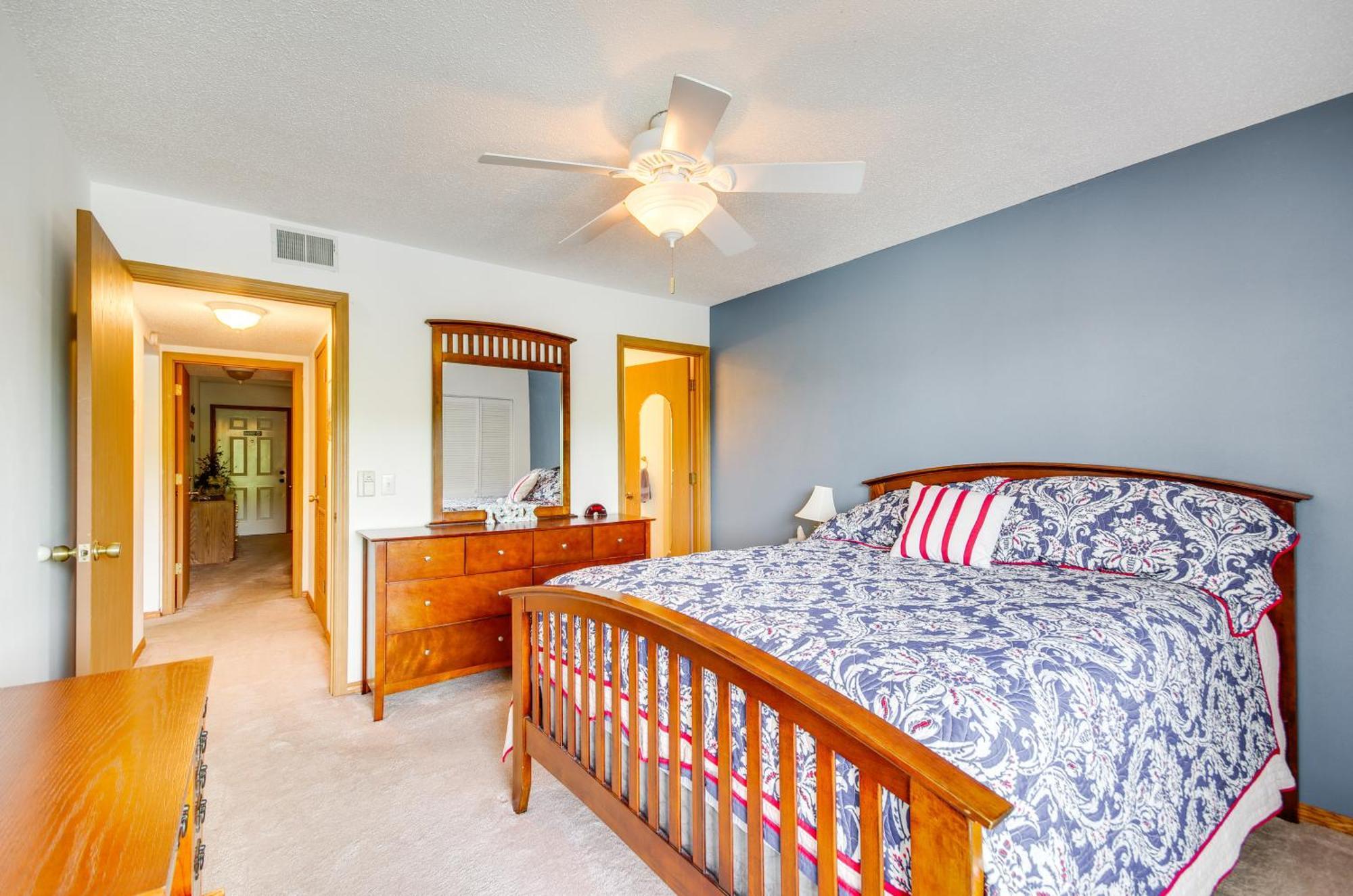 Cozy Lake Ozark Condo Rental With Grill, Pool Access Экстерьер фото