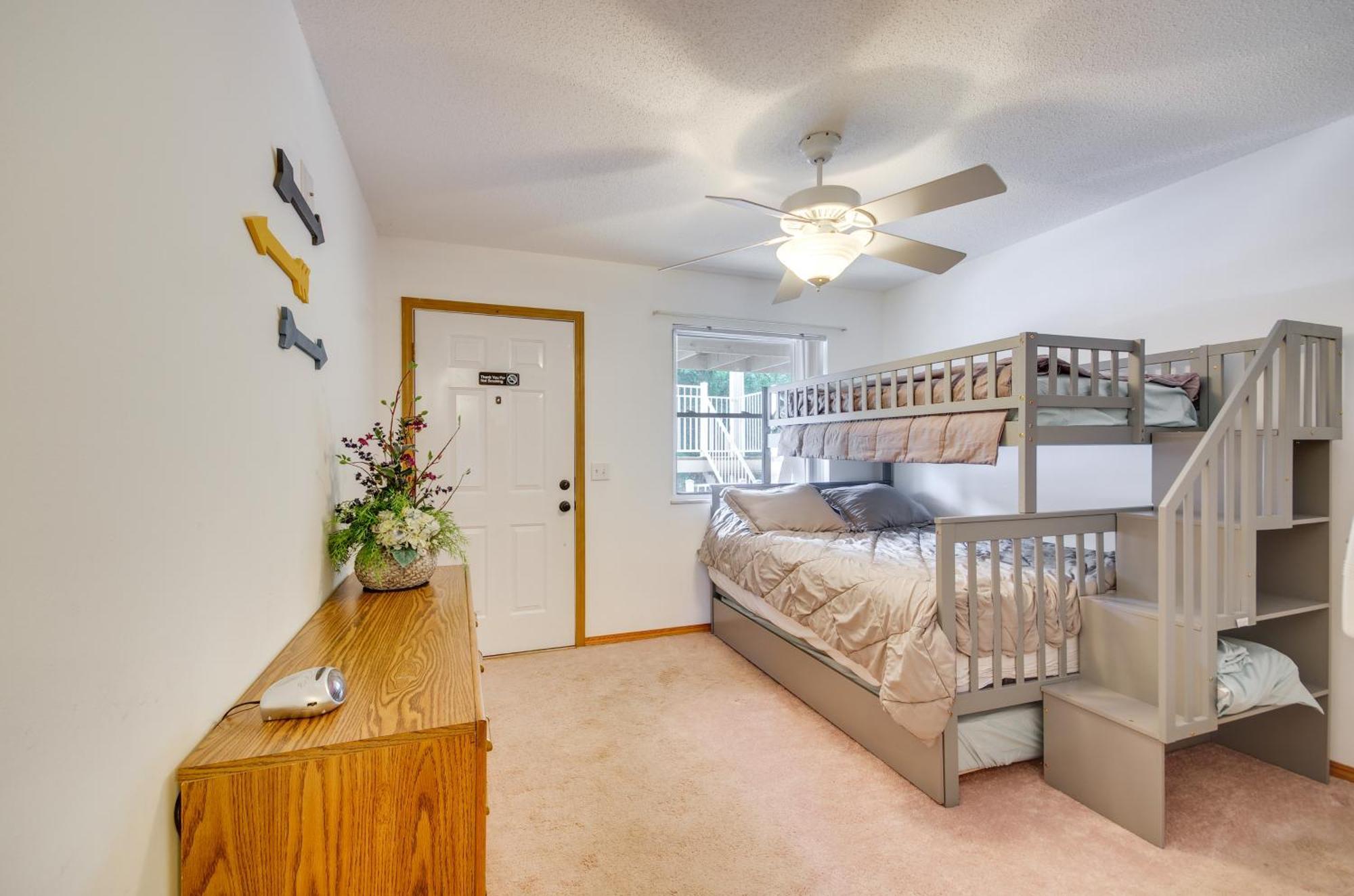 Cozy Lake Ozark Condo Rental With Grill, Pool Access Экстерьер фото